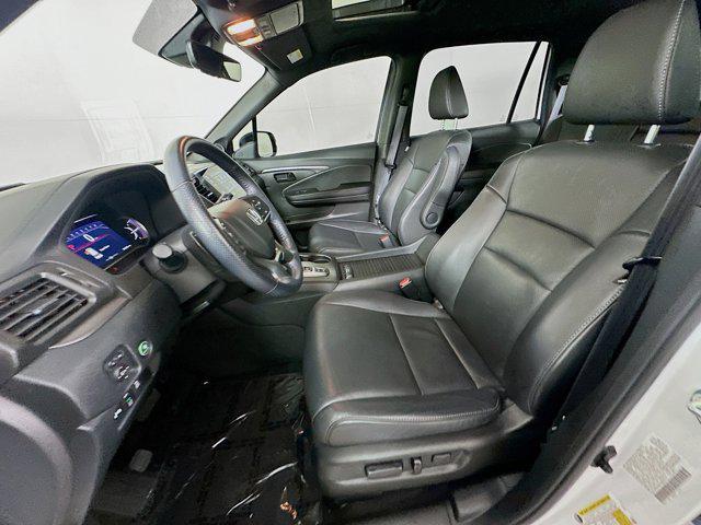 used 2022 Honda Passport car, priced at $28,165