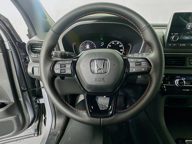 new 2025 Honda Pilot car, priced at $40,650