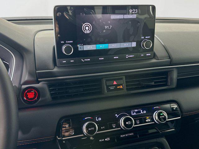 new 2025 Honda Pilot car, priced at $40,650