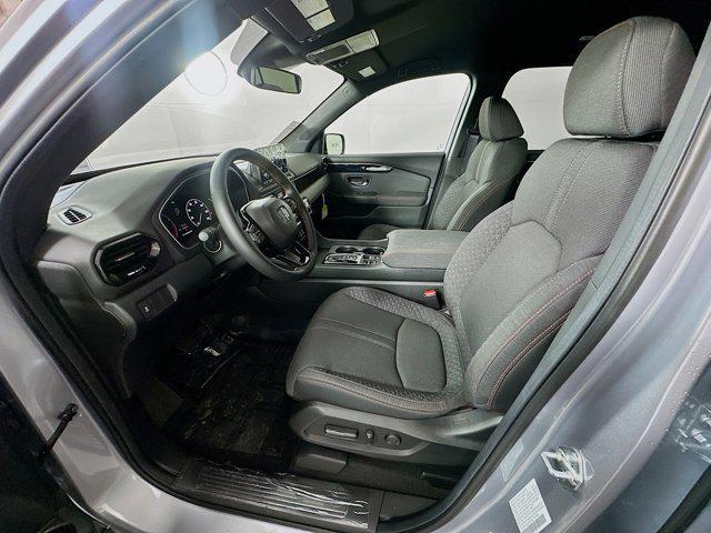 new 2025 Honda Pilot car, priced at $40,650