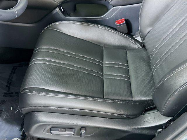 used 2025 Honda HR-V car, priced at $27,999