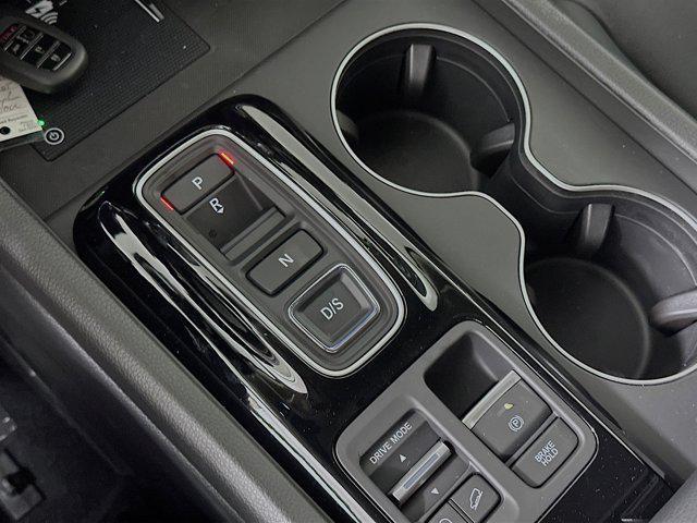 new 2025 Honda Pilot car, priced at $43,950