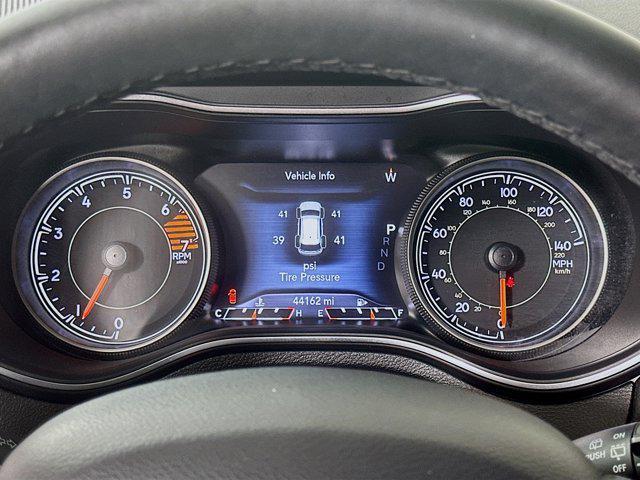used 2019 Jeep Cherokee car, priced at $15,786