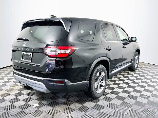 new 2025 Honda Pilot car, priced at $47,975