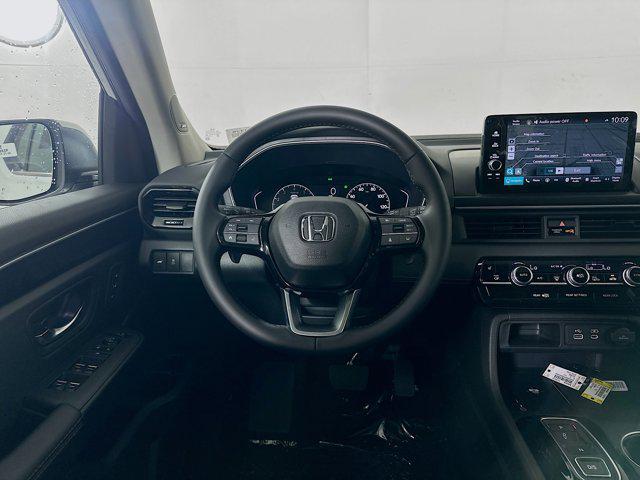 new 2025 Honda Pilot car, priced at $49,135