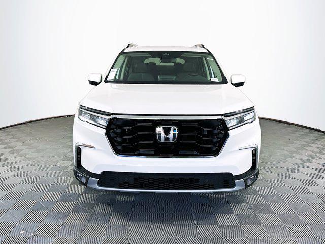 new 2025 Honda Pilot car, priced at $49,135