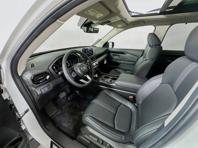 new 2025 Honda Pilot car, priced at $49,135