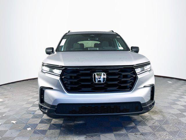 new 2025 Honda Pilot car, priced at $42,695