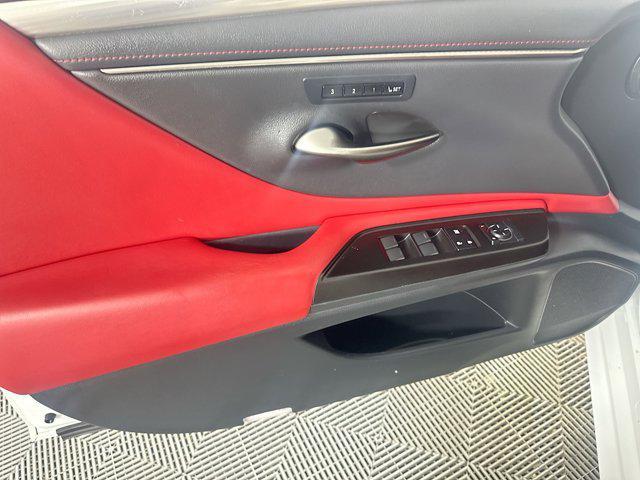 used 2019 Lexus ES 350 car, priced at $25,853