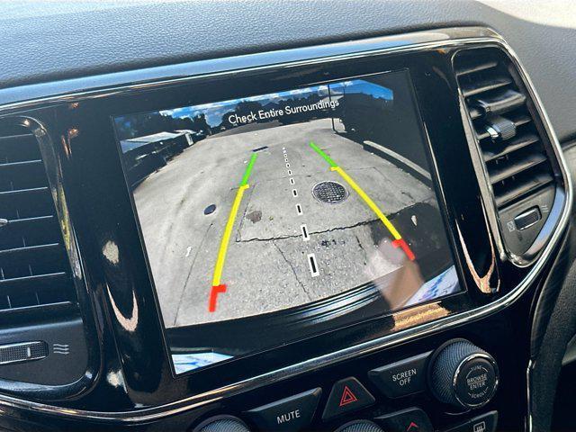 used 2019 Jeep Grand Cherokee car, priced at $13,817