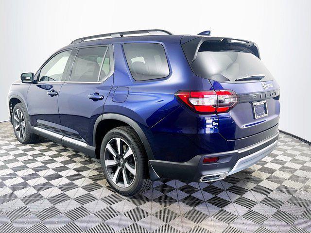 new 2025 Honda Pilot car, priced at $48,895