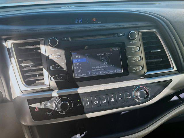 used 2019 Toyota Highlander car, priced at $19,201