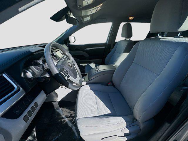 used 2019 Toyota Highlander car, priced at $19,201