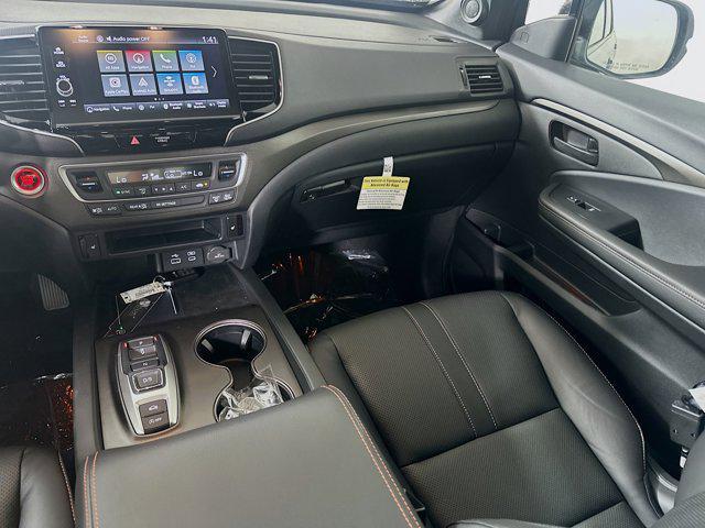 new 2024 Honda Ridgeline car, priced at $43,640