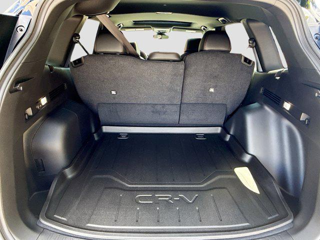 new 2026 Honda CR-V Hybrid car, priced at $38,975