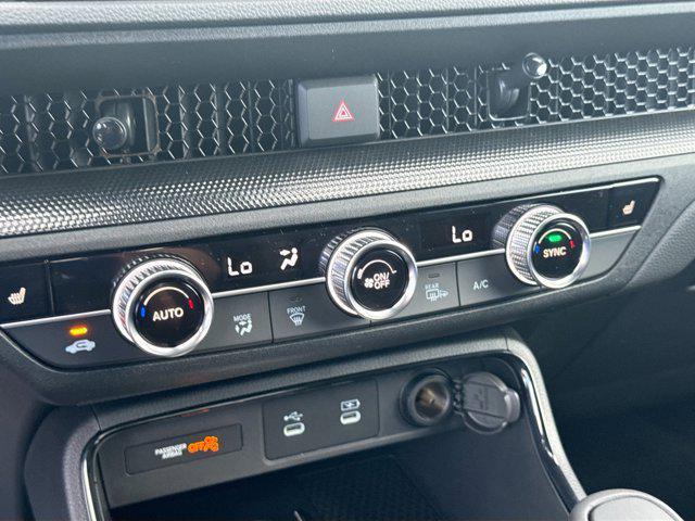 new 2026 Honda CR-V Hybrid car, priced at $38,975