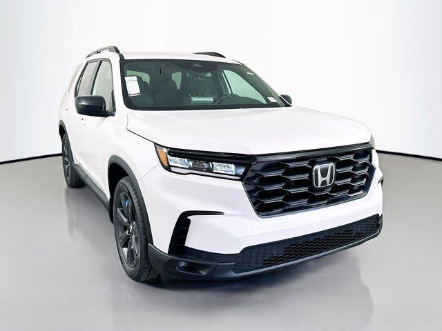 new 2025 Honda Pilot car, priced at $41,105