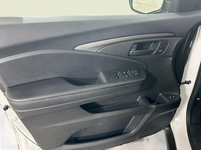 used 2022 Honda Passport car, priced at $21,994