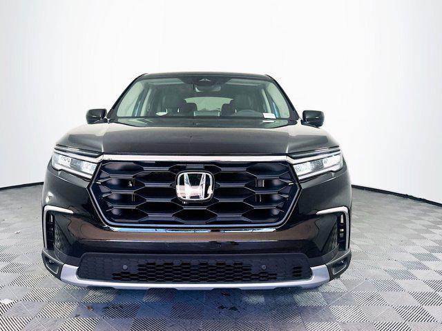 new 2025 Honda Pilot car, priced at $46,995