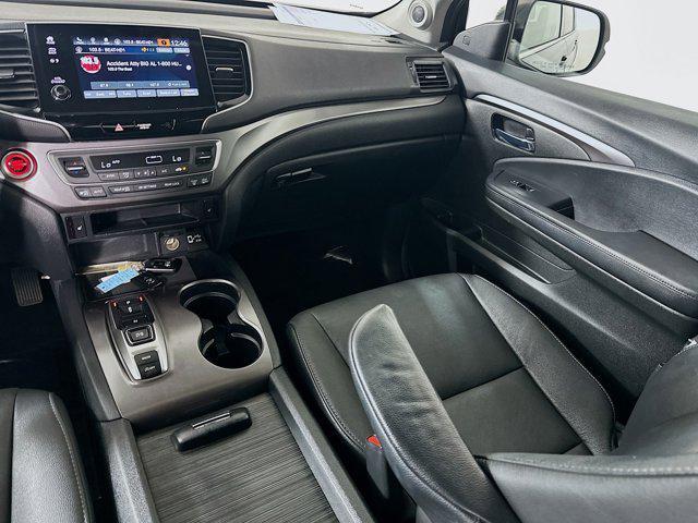 used 2022 Honda Pilot car, priced at $29,377