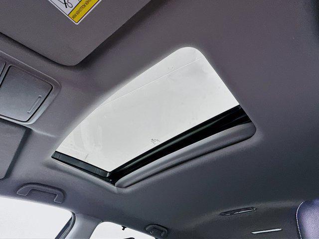 used 2022 Honda Pilot car, priced at $29,377