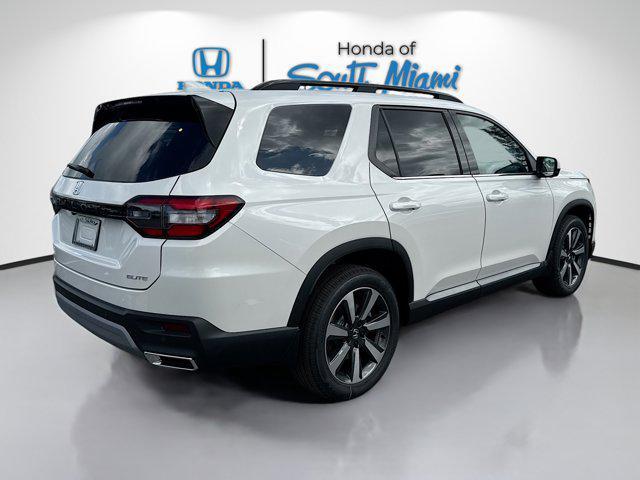 new 2025 Honda Pilot car, priced at $53,060