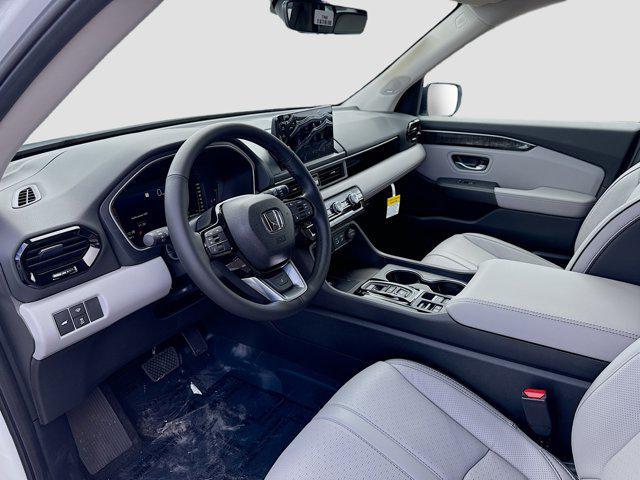 new 2025 Honda Pilot car, priced at $53,060