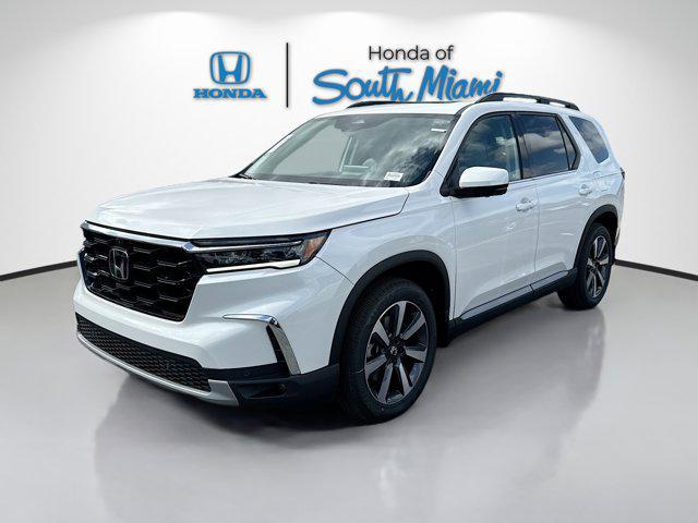 new 2025 Honda Pilot car, priced at $53,060