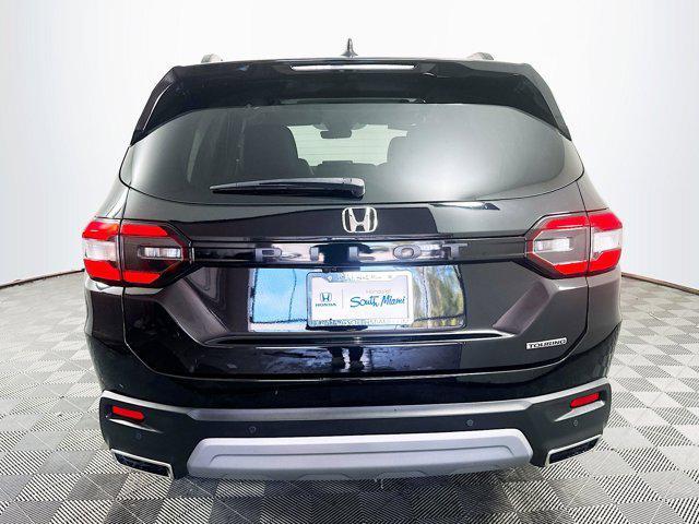 used 2023 Honda Pilot car, priced at $38,985