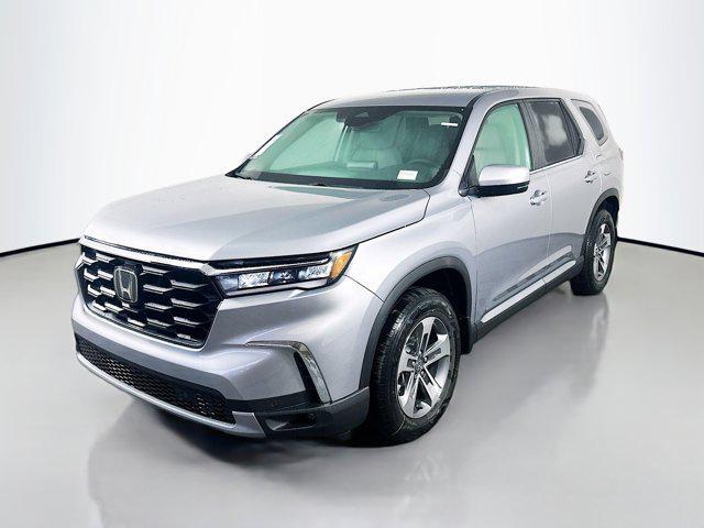 new 2025 Honda Pilot car, priced at $42,450