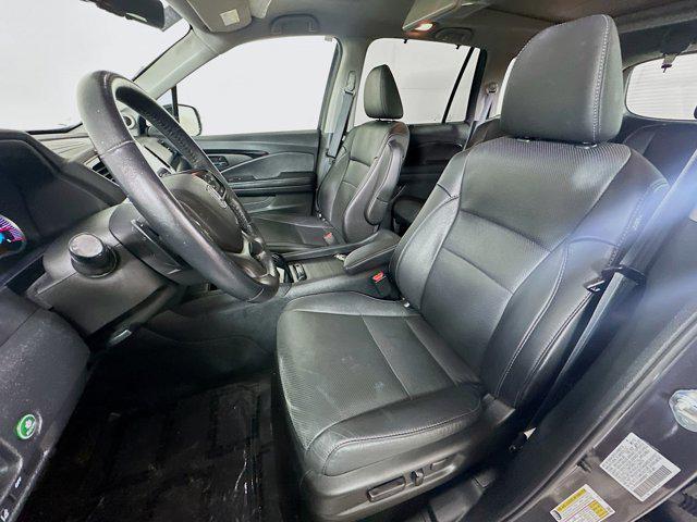 used 2022 Honda Pilot car, priced at $35,221