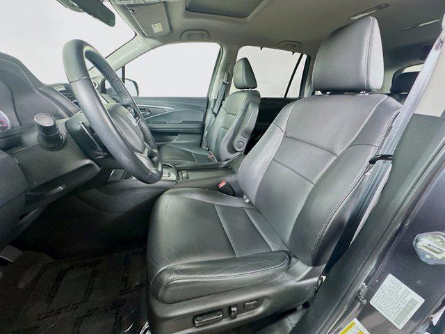 used 2022 Honda Pilot car, priced at $28,287