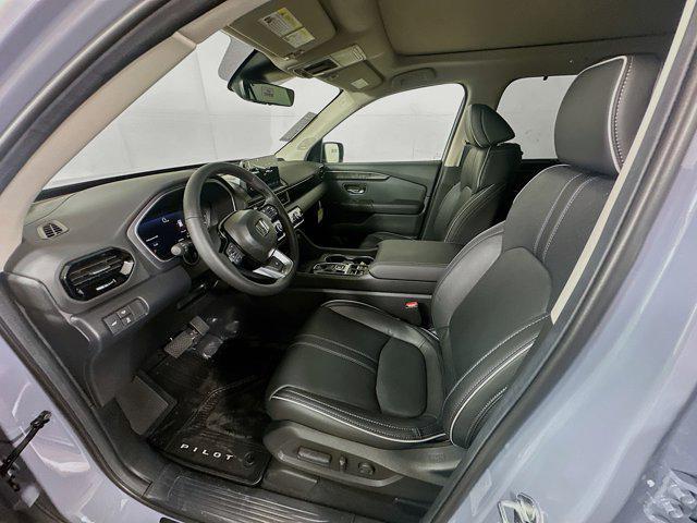 new 2025 Honda Pilot car, priced at $53,215