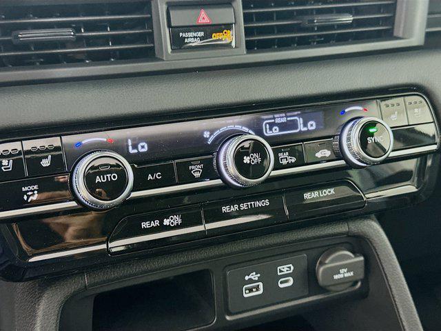 new 2025 Honda Pilot car, priced at $53,215