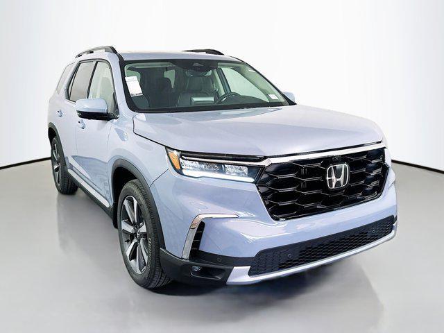 new 2025 Honda Pilot car, priced at $53,215