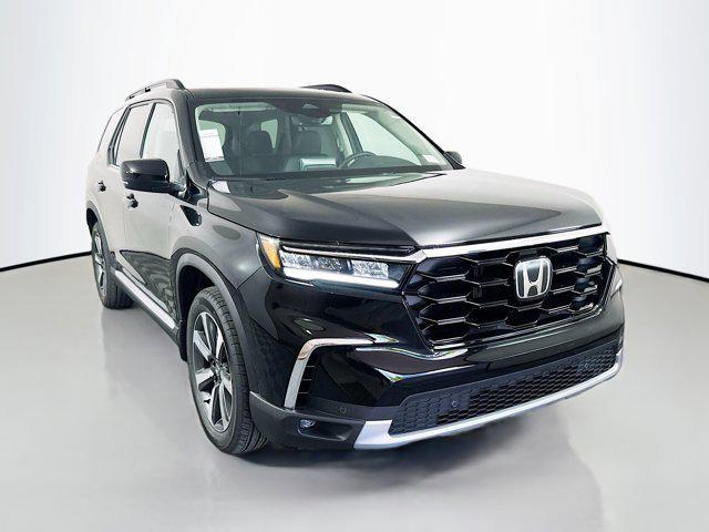 new 2025 Honda Pilot car, priced at $48,680
