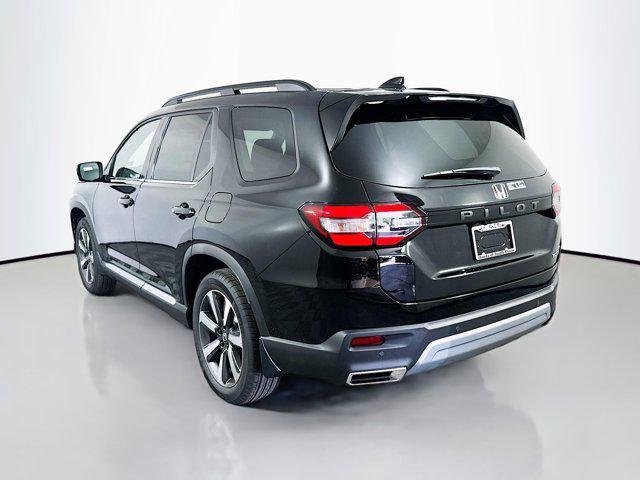 new 2025 Honda Pilot car, priced at $48,680