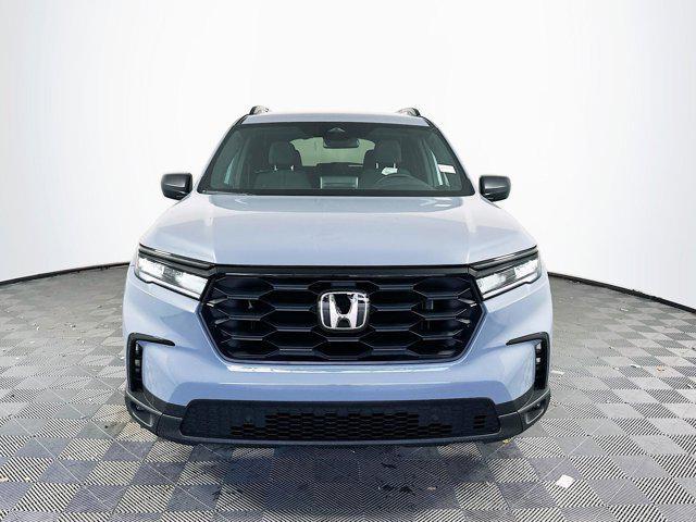 new 2025 Honda Pilot car, priced at $43,138