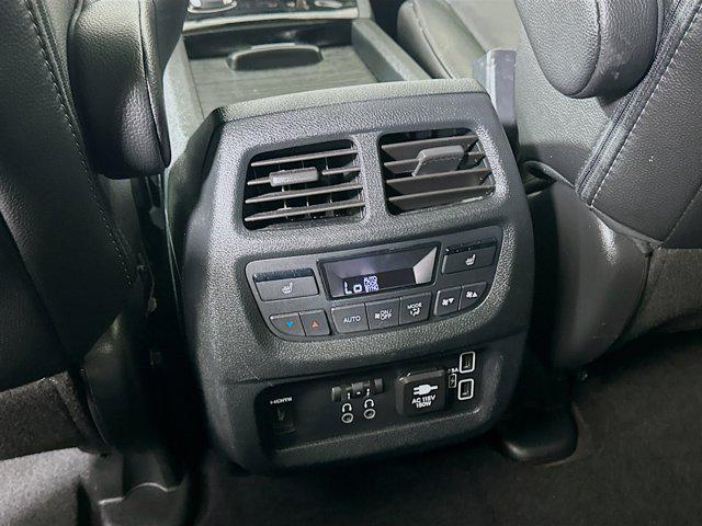 used 2022 Honda Pilot car, priced at $33,999