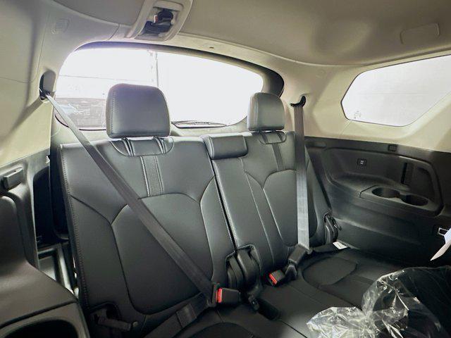 new 2025 Honda Pilot car, priced at $44,405