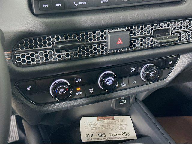 new 2025 Honda HR-V car, priced at $29,350