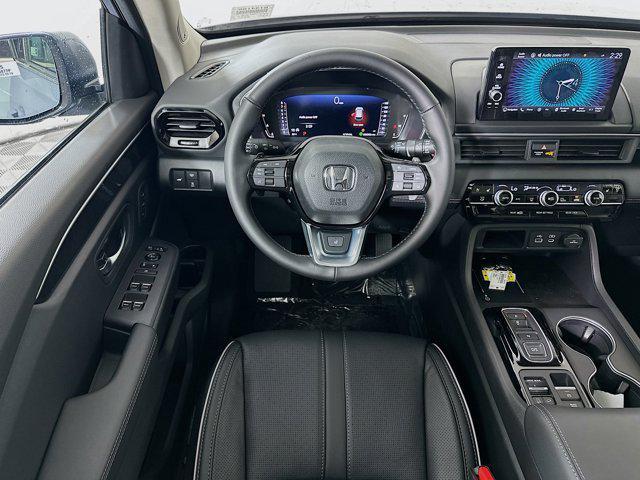 new 2025 Honda Pilot car, priced at $54,485