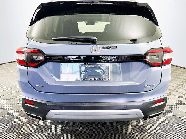 new 2025 Honda Pilot car, priced at $54,485
