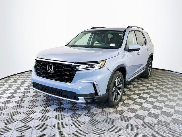 new 2025 Honda Pilot car, priced at $54,485