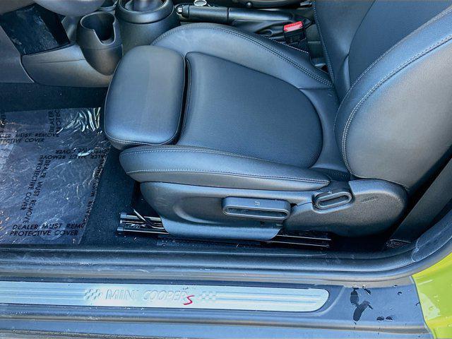 used 2023 MINI Hardtop car, priced at $22,888