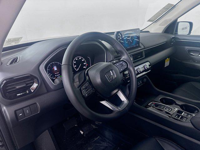 new 2025 Honda Pilot car, priced at $43,950