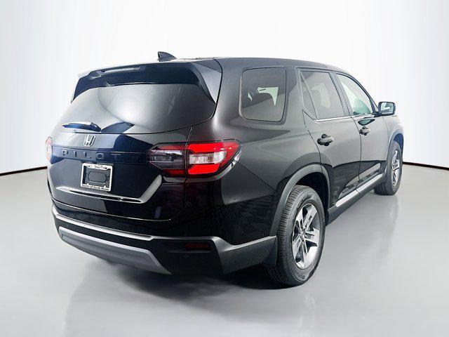 new 2025 Honda Pilot car, priced at $43,950