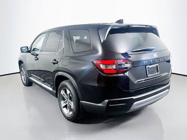 new 2025 Honda Pilot car, priced at $43,950