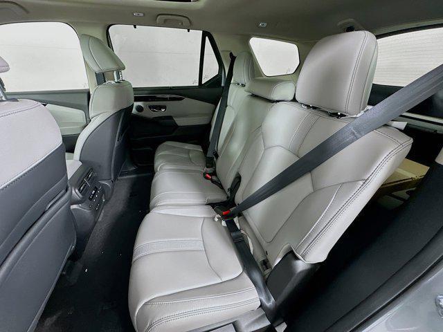 new 2025 Honda Pilot car, priced at $49,180