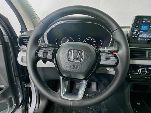 new 2025 Honda Pilot car, priced at $49,180